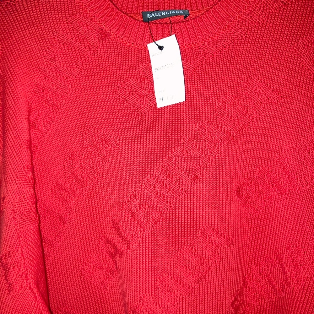 Sweater - Picture 2 of 3